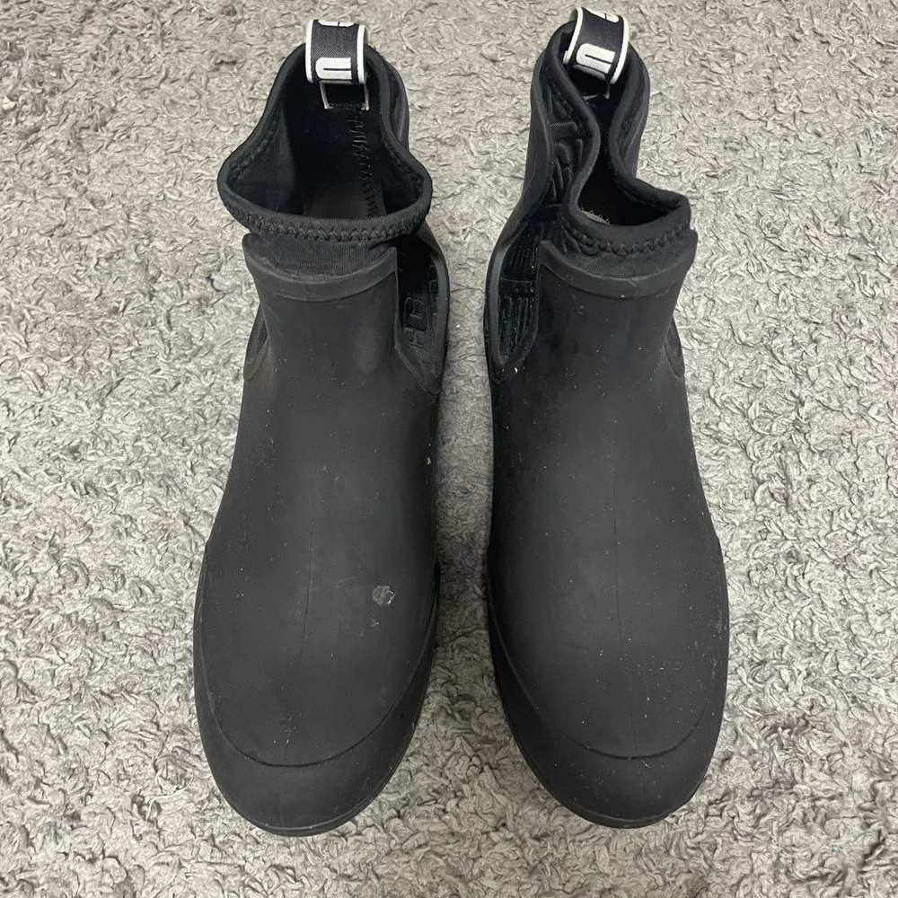 ugg rain boots